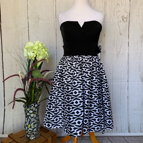 Aidan Mattox Strapless Geometric Print Dress 10 - Picture 2 of 7